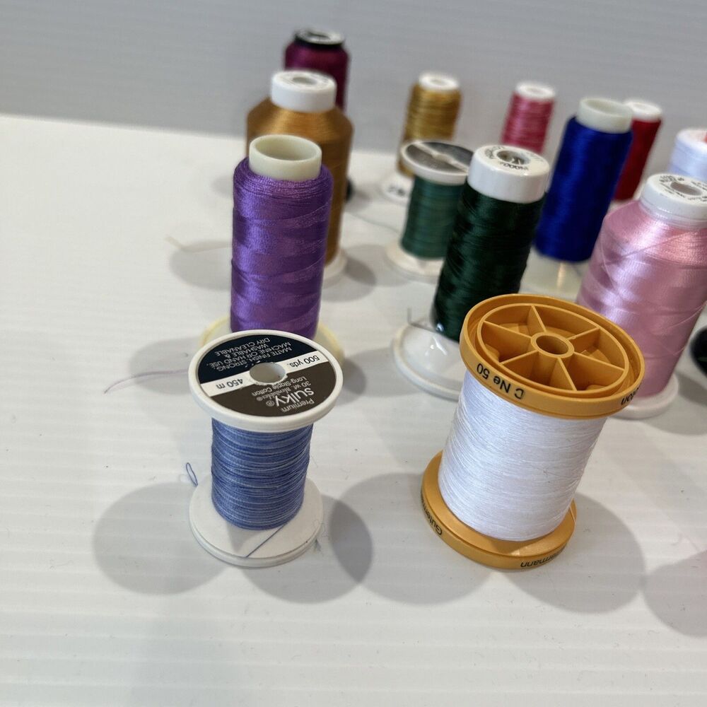 Lot Of 30 Floss Thread Colorful Sewing Quilting Embroidery Machine - Picture 2 of 9